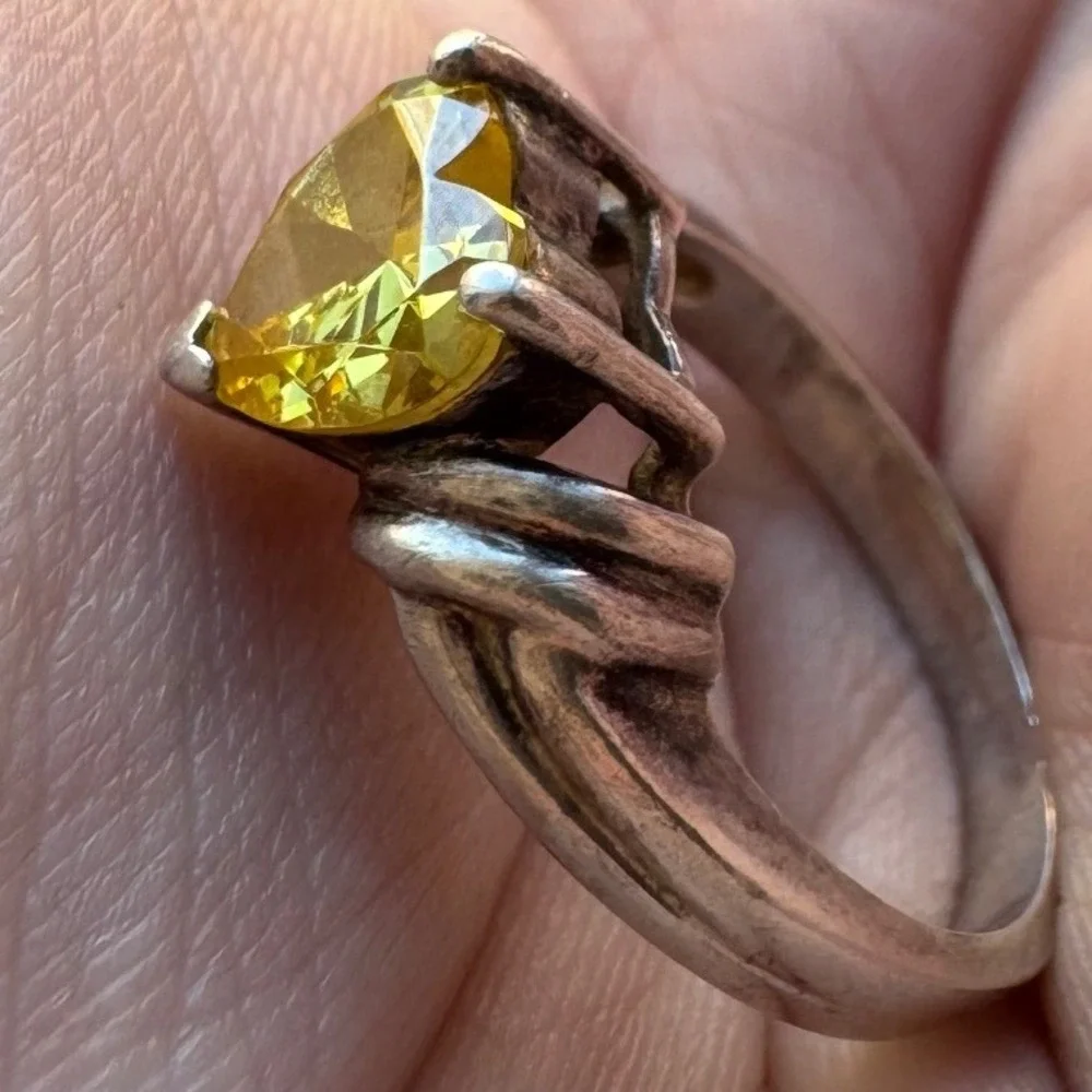Vintage Sterling Silver Yellow Heart Shaped Citrine Stone Statement Ring Dainty
